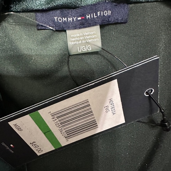 🛍️NWT Tommy Hilfiger gorgeous velvet wrap style top size large - Picture 9 of 11